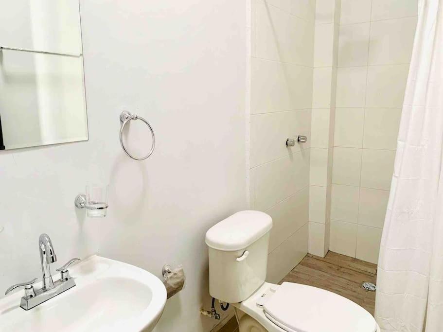 Loft Hermoso Con Estacionamiento Gratuito Monterrey Exterior foto