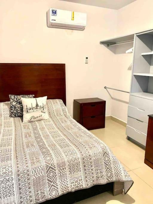 Loft Hermoso Con Estacionamiento Gratuito Monterrey Exterior foto