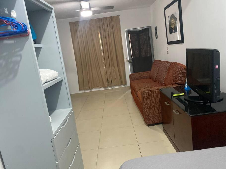 Loft Hermoso Con Estacionamiento Gratuito Monterrey Exterior foto